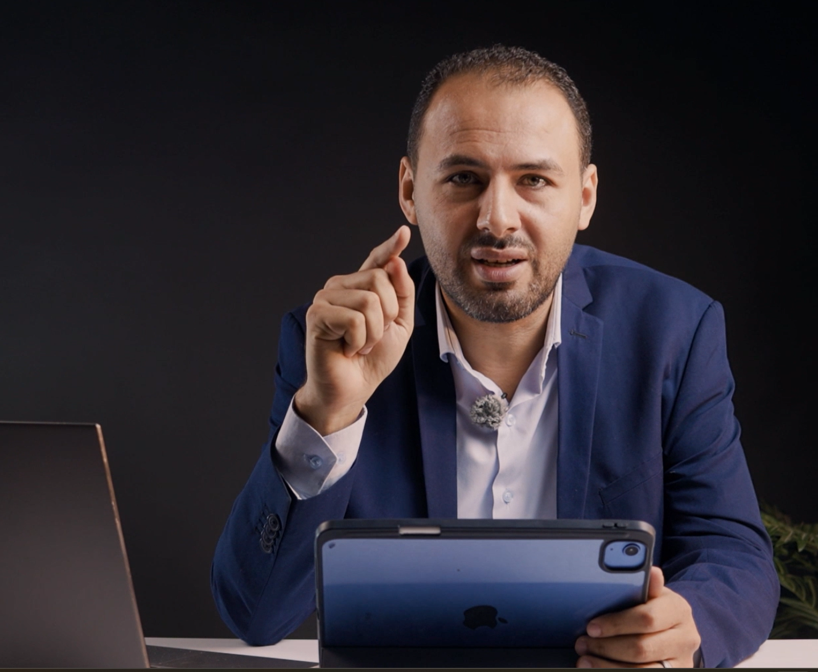 Dr Mohamed Hassan